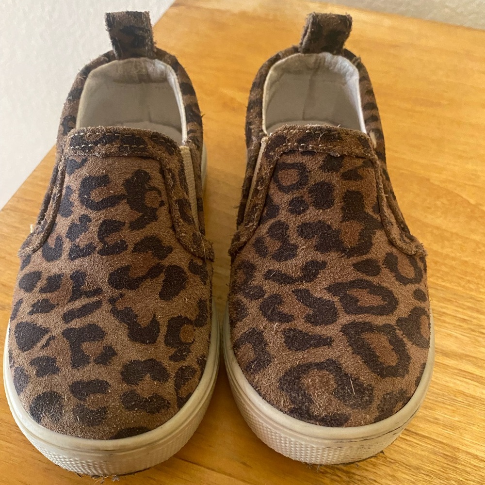 Freshly picked leopard slip ons